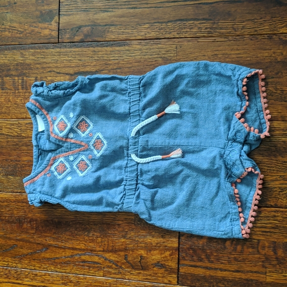 0-3 Month Lot - Picture 6 of 8